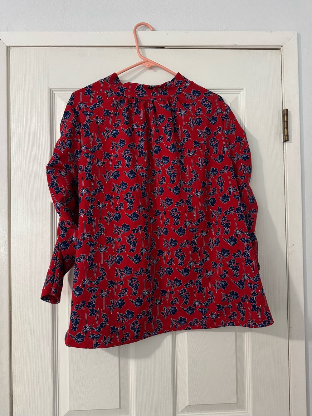 MELLODAY Red Blouse with Navy Floral Print